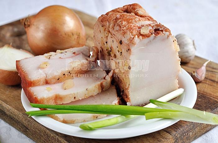 Как приготовить сало в луковой шелухе